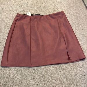 Francesca’s Mauve Side Slit Skirt - NWT